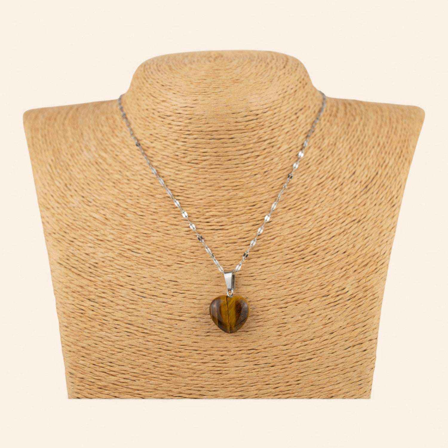 Pendentif cœur en pierres naturelles Oeil de tigre et chaîne argentée