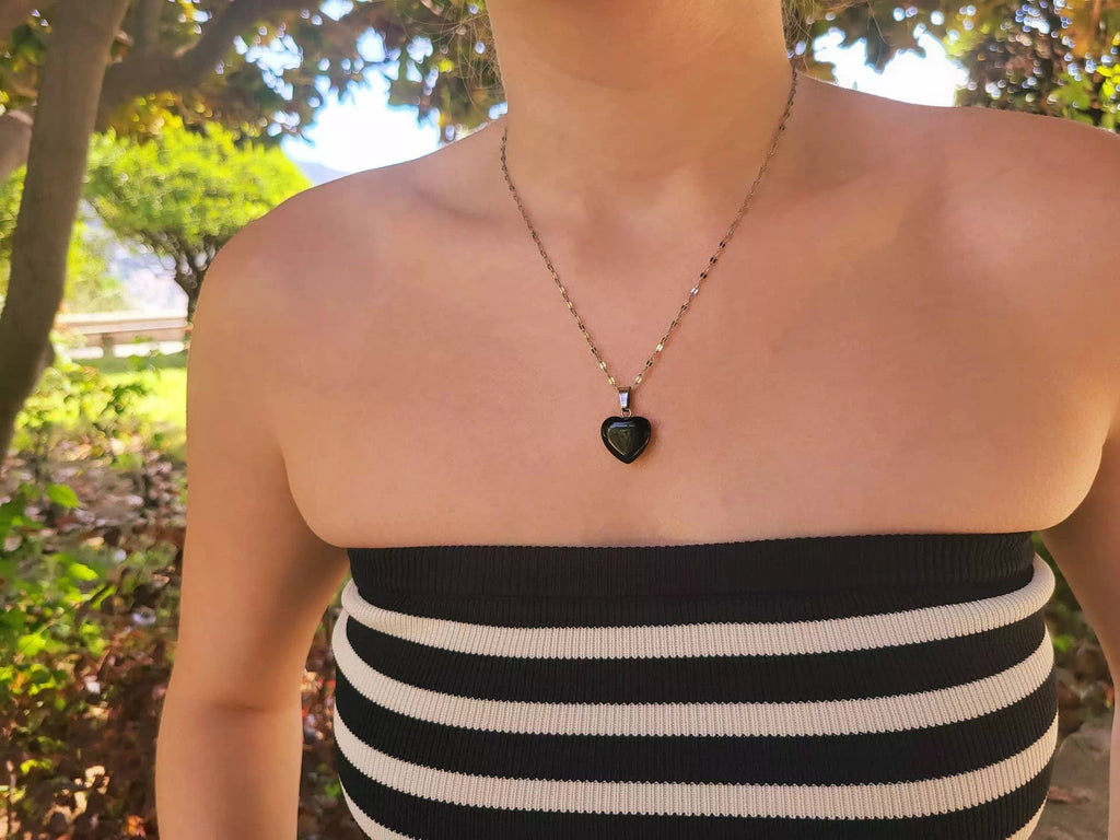 Collier Coeur pierre naturelle Obsidienne  Collier Jethyka
