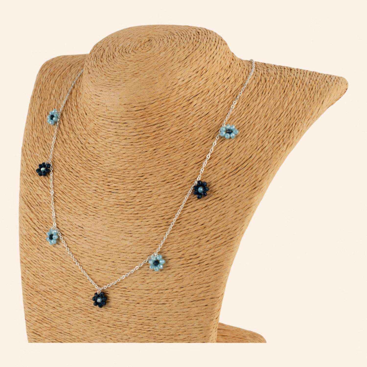 Collier Fleur perles cristal bleues