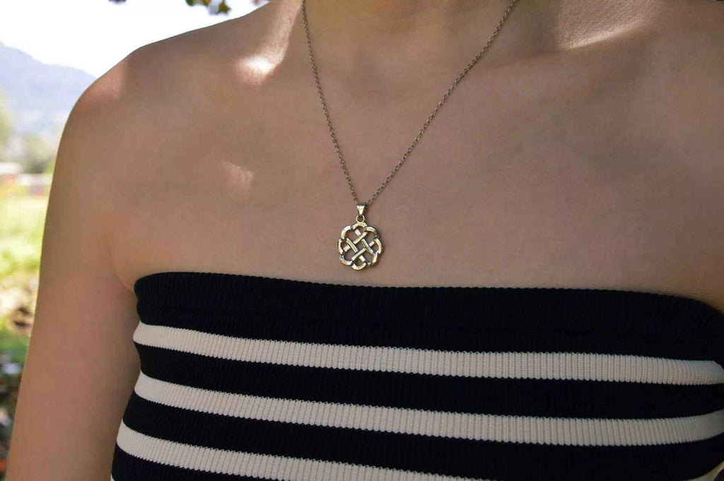 Collier pendentif Nœud Celtique