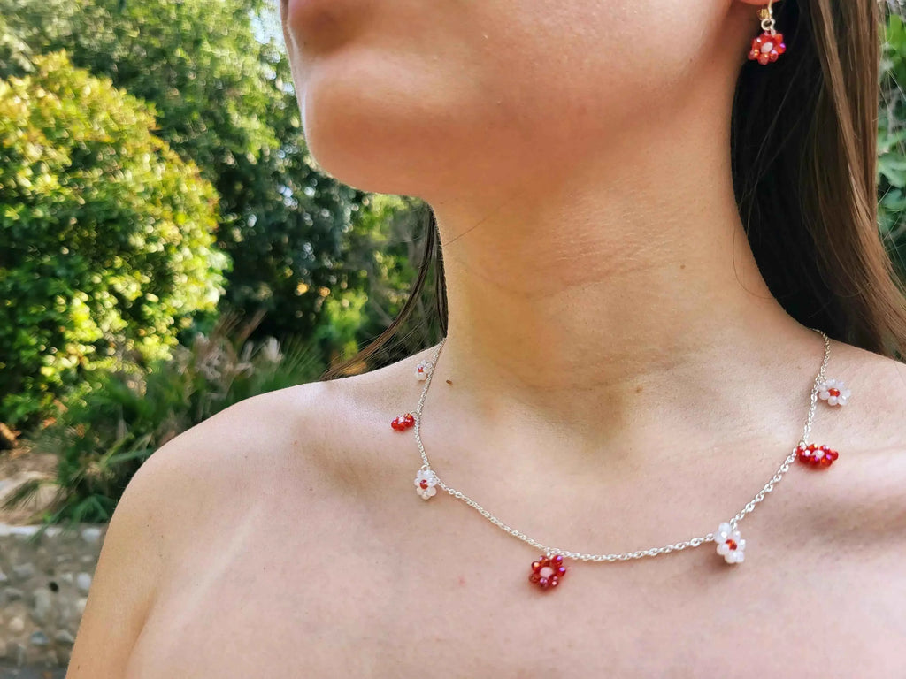 Collier Fleurs perles cristal Rouges et Blanches
