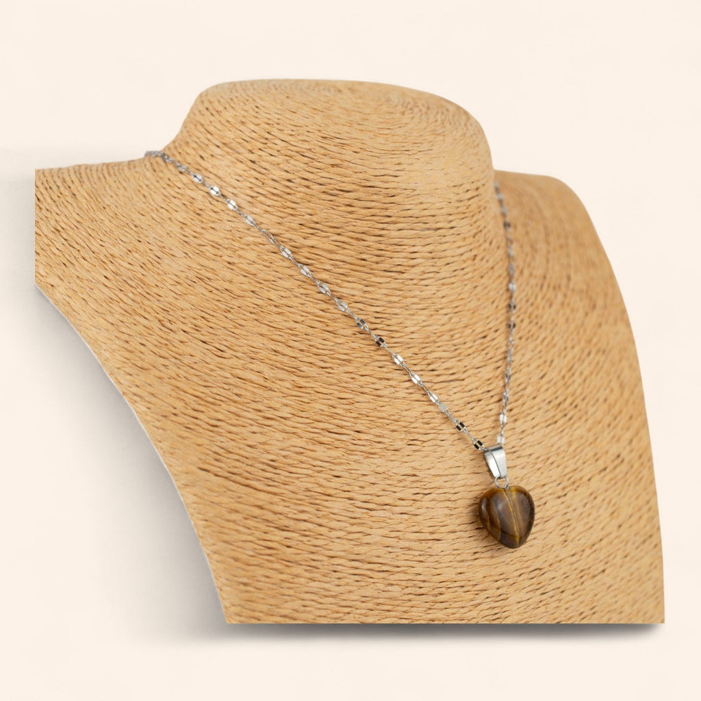 Pendentif cœur en pierres naturelles œil de tigre et chaîne argentée  Pendentif Jethyka