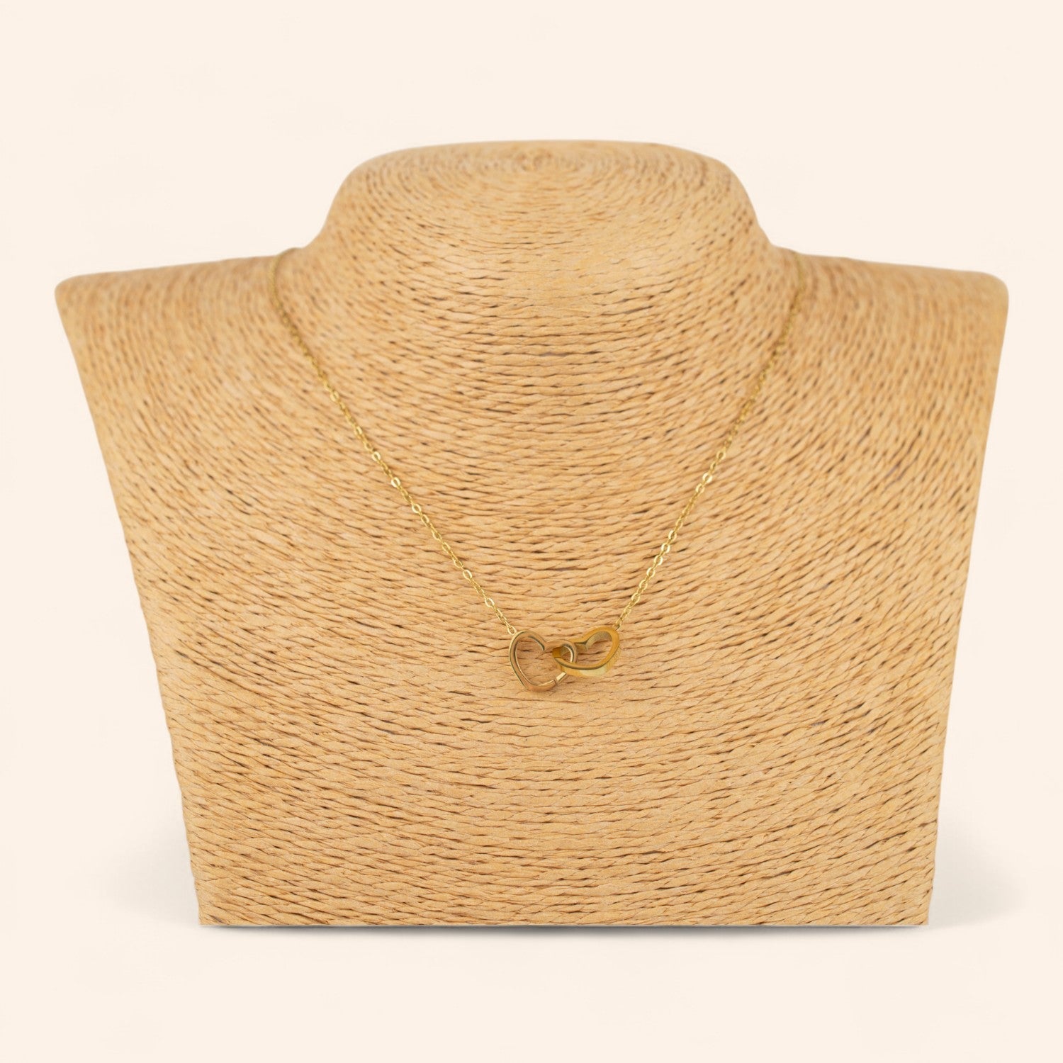 Collier cœurs dorés entrelacés  Collier Jethyka