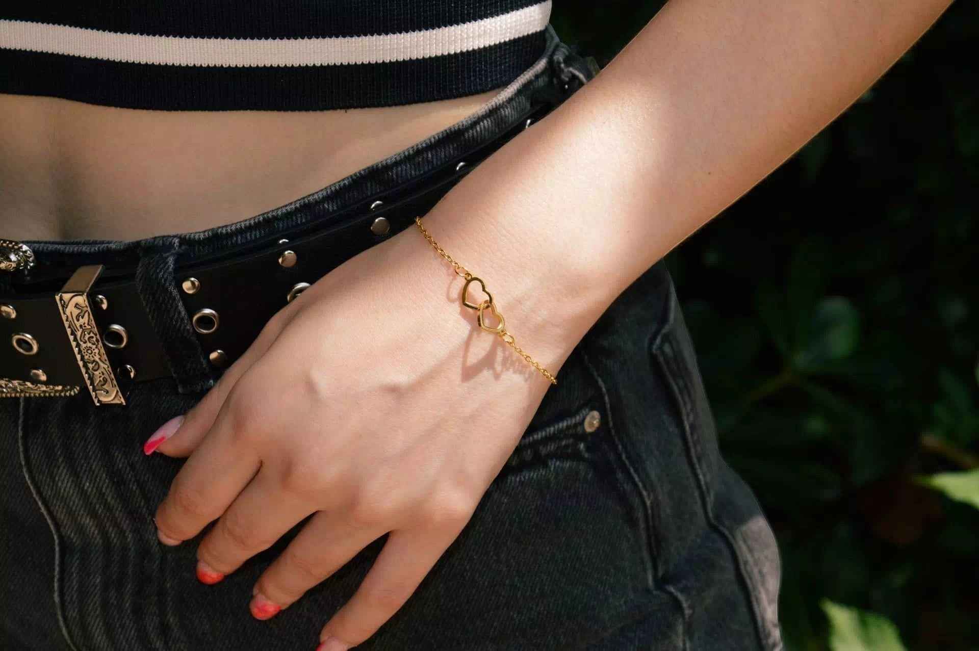 Bracelet Cœurs entrelacés dorés