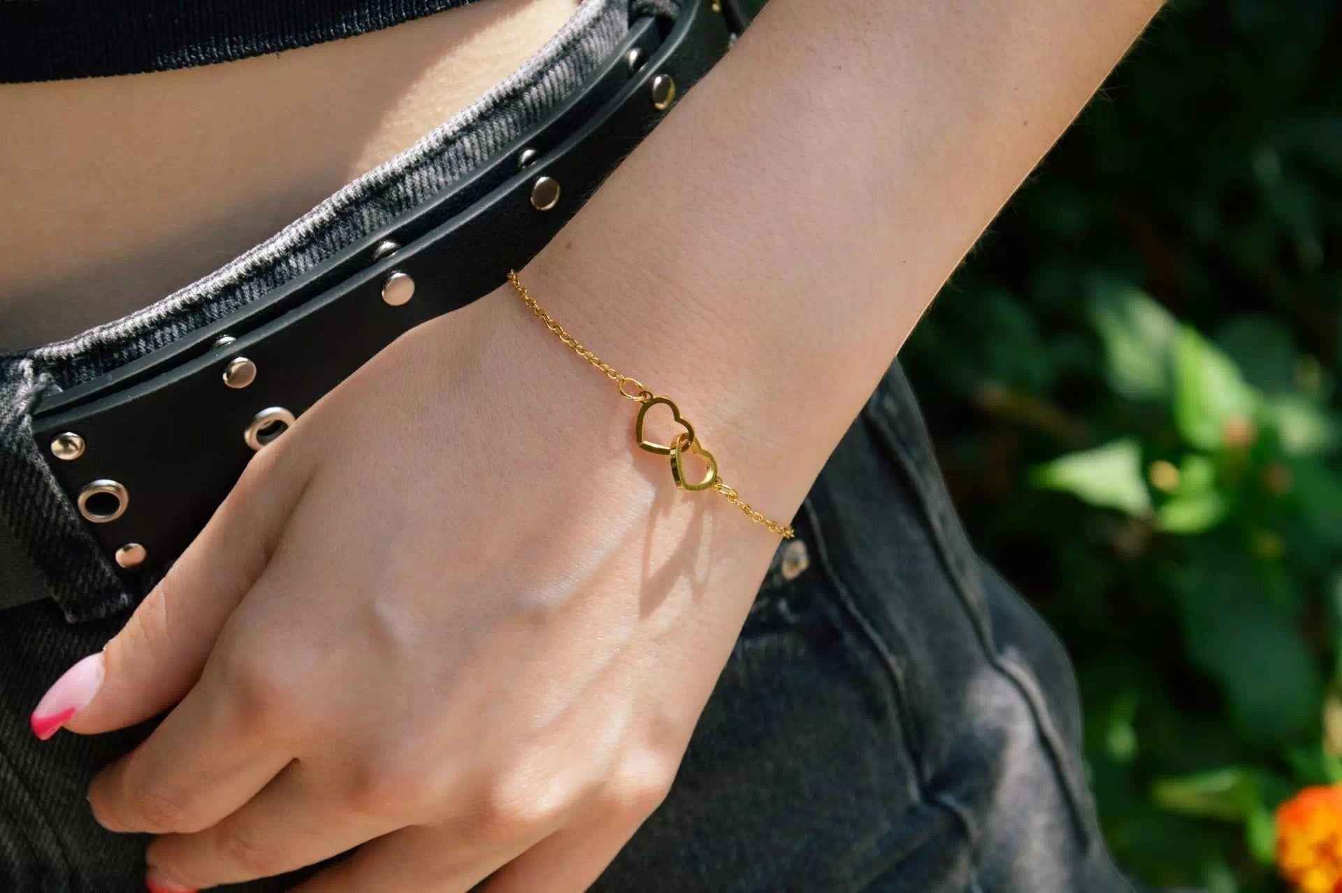 Bracelet Cœurs entrelacés dorés